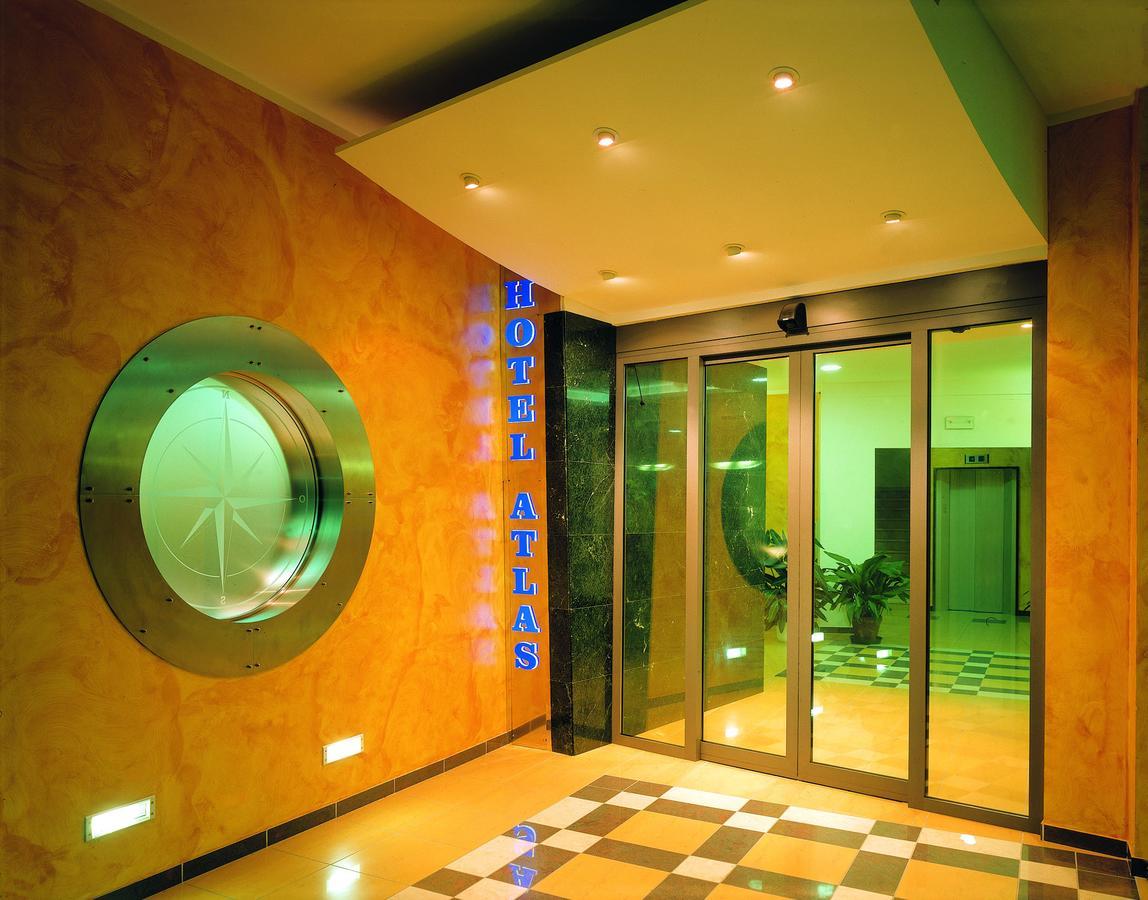 Hotel Atlas Alba Adriatica Exterior foto